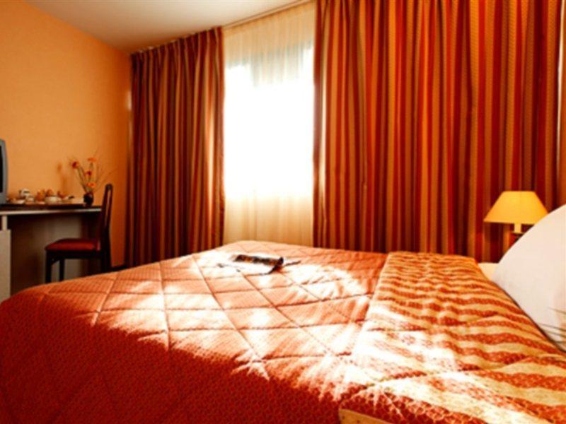 Mercure Paris Saint-Ouen Exteriör bild